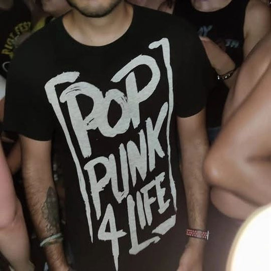 SUNNY DAY APPAREL - POP PUNK 4 LIFE NEGRA